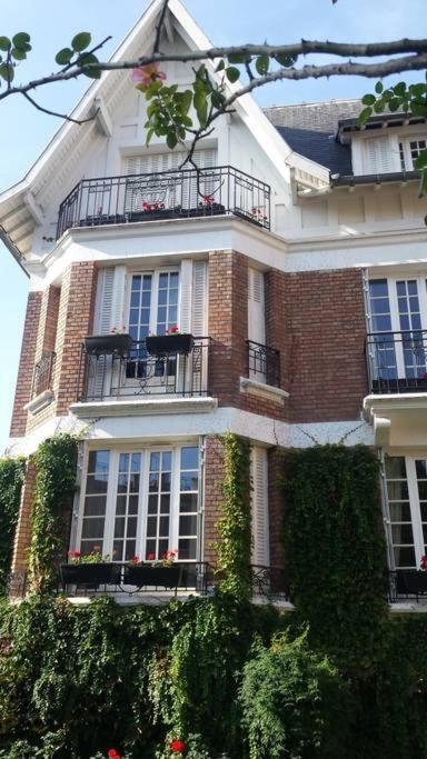 La Romantique París Exterior foto